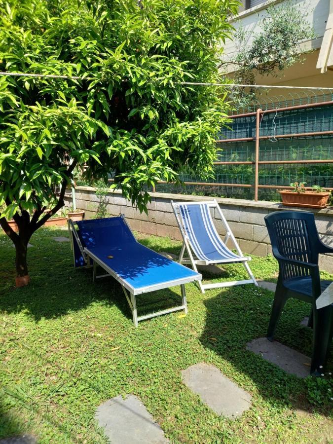 Bilocale Climatizzato A 850M Dalla Spiaggia Casa Katia Marina di Massa Exterior foto